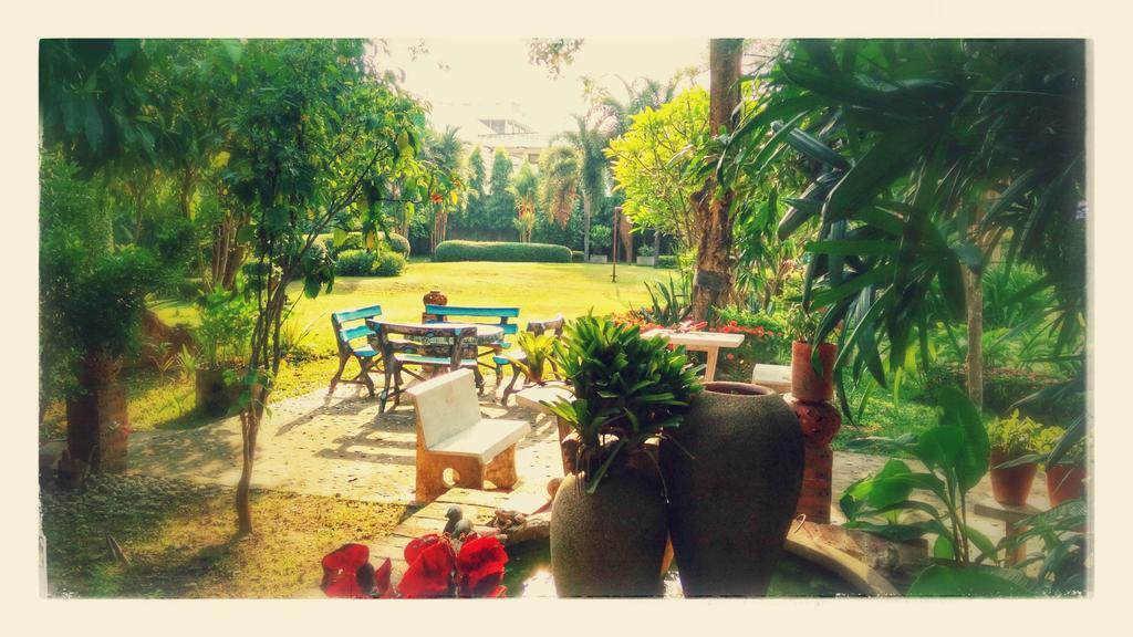 Swankaburi Boutique Hotel Sawankhalok Exterior photo