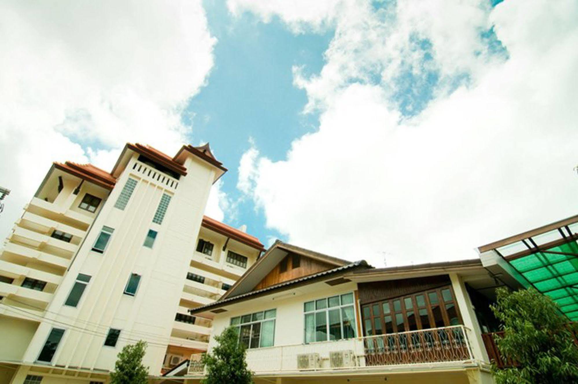 Swankaburi Boutique Hotel Sawankhalok Exterior photo