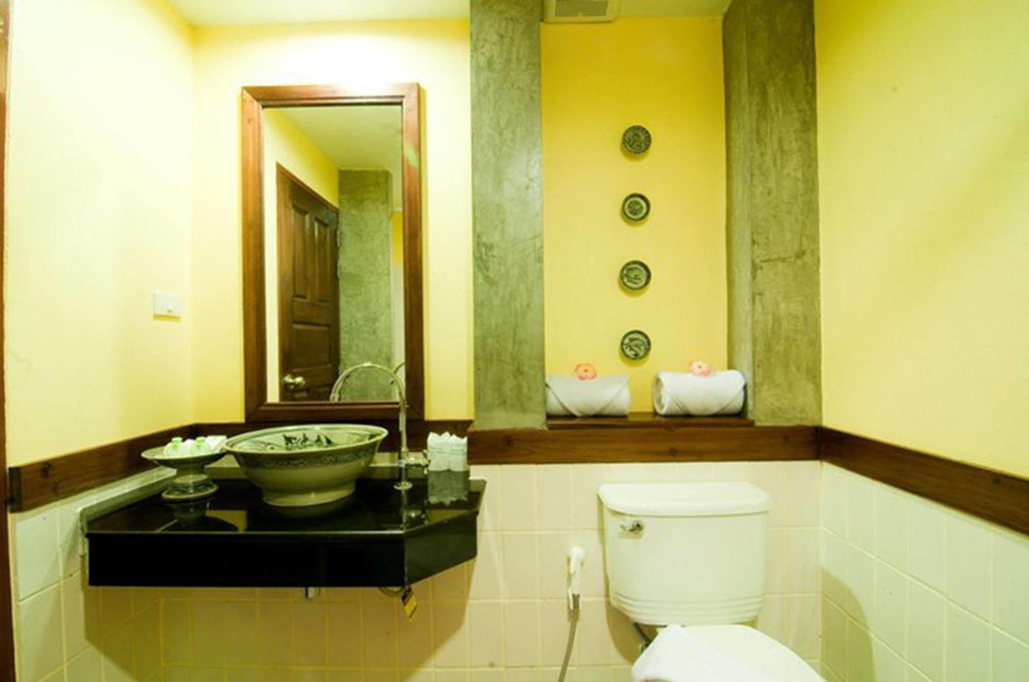 Swankaburi Boutique Hotel Sawankhalok Exterior photo
