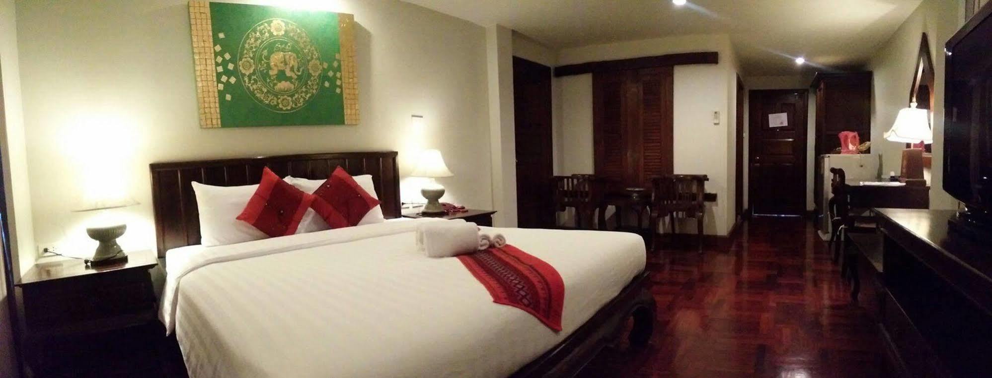 Swankaburi Boutique Hotel Sawankhalok Exterior photo